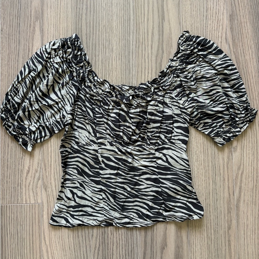 Dynamite Zebra Print Puff Sleeve Top